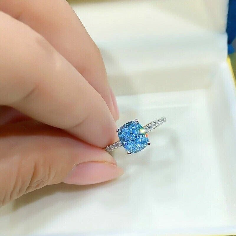 ANILLO DE BODA MUJER TOPACIO AZUL CREADO EN LABORATORIO CORTE COJÍN 2CT CHAPADO EN ORO BLANCO 14K Foto 4 de 4