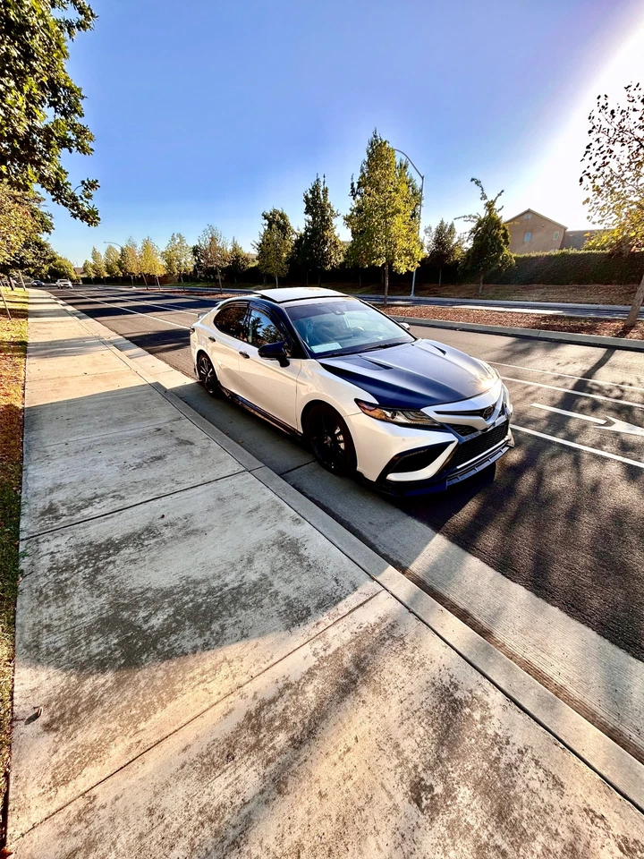 Capó capó de refrigeración delantero ventilado carbono para Toyota Camry XV70 17-23 Foto 3 de 4