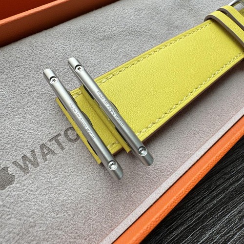 Bracelet Hermès Apple Watch en cuir jaune citron vert 45 mm compatible revêtement durable - Photo 6 sur 8