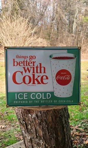 Coca Cola soda Advertising vintage porcelain sign Bottles Fountain