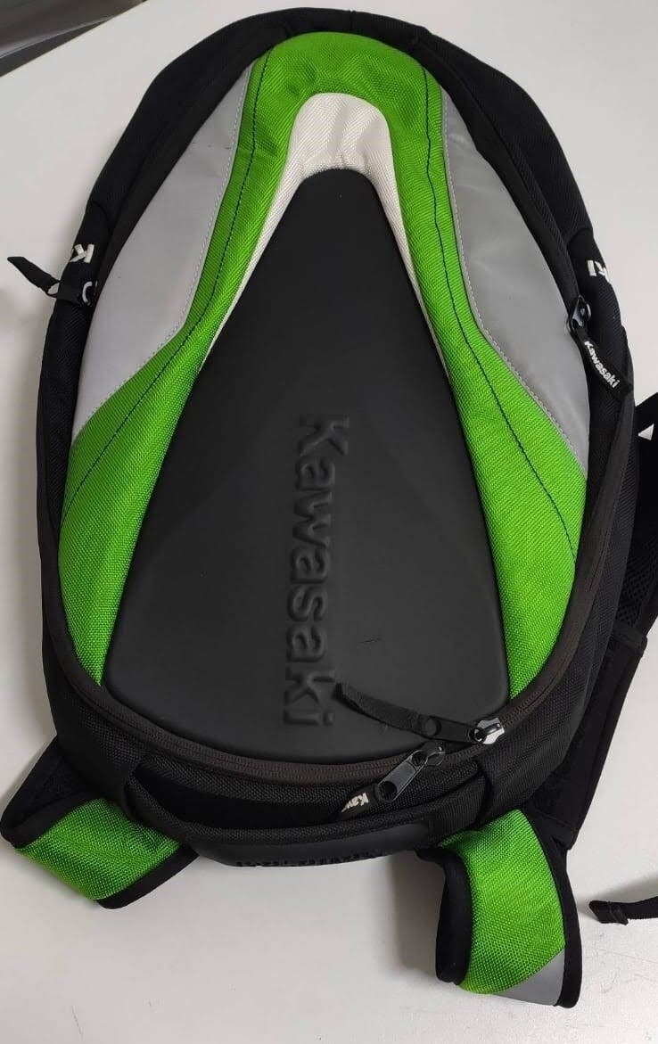 MOCHILA PARA MOTO ORIGINAL KAWASAKI COMO NUEVA SIN ESTRENAR