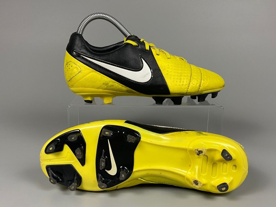 2012 Nike CTR360 Libretto III FG US 6.5 vintage soccer