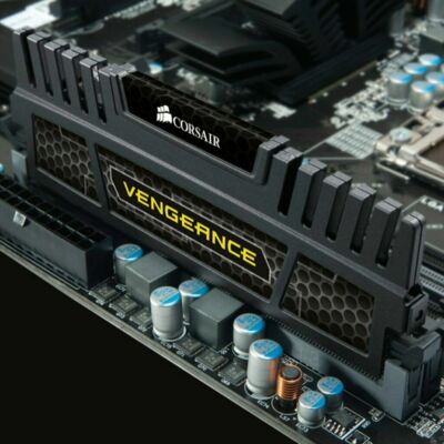 Corsair Vengeance 32GB 16GB 8GB 4GB DDR3 1600MHz PC3-12800U CL10