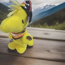 WALKING MUSICAL FIGURE WOODSTOCK PEANUTS Worldwide Halloween Pirate Pre Owned 