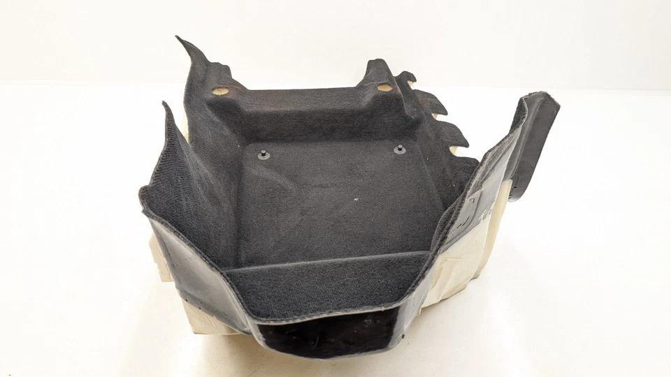 ALFOMBRA DE SUELO FORRO LADO PASAJERO DELANTERO IZQUIERDO VOLVO XC60 MK2 32347441 2024 Foto 4 de 4