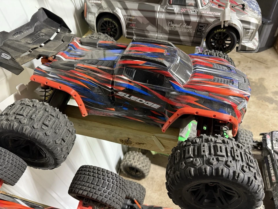 Trineo Traxxas 6S 1/8 4x4 Foto 2 de 4