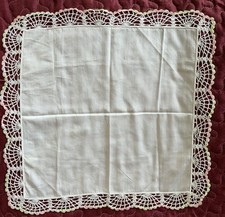 Taschentuch m. Wei&szlig;-gr&uuml;n-rosa Spitze Handarbeit Spitzentuch Deko 32x32 cm