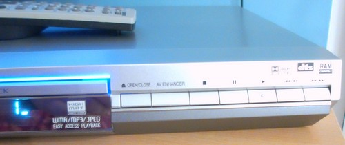 Pansonic DVD-S47 Silver CD DVD Video Player & Remote - Fully Working - Picture 4 of 9