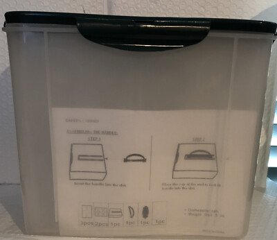 As seen on t.v. Bakers Carrier w/ Shelves and Deviled Egg Carriers