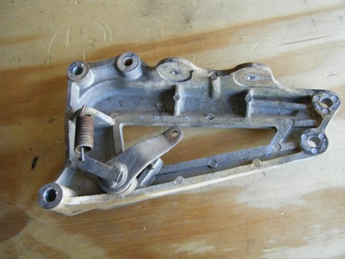 81-83 VIRAGO XV920 XV 920 FOOTPEG FOOT PEG EXHAUST MOUNT BRACKET YAMAHA - Picture 3 of 4