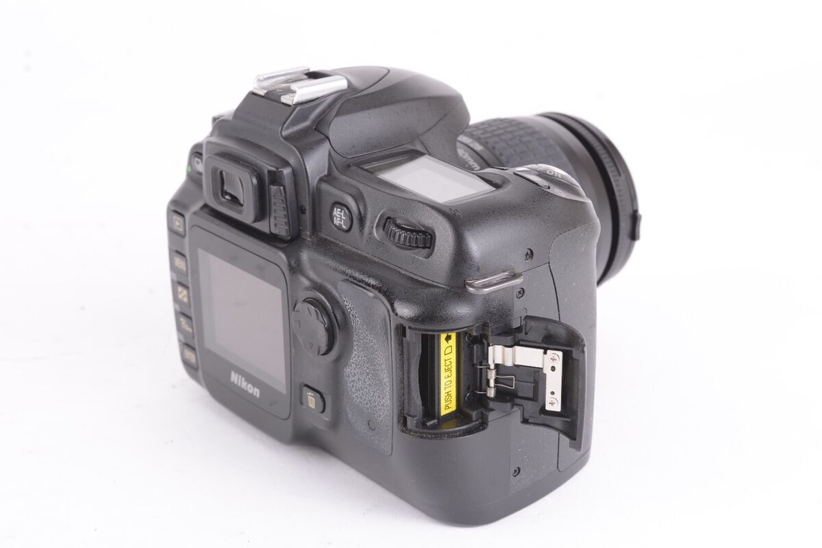 Nikon D50 6.1MP Digital SLR SC:29.3k Camera w/28-80mm f/3.3 Nikon D50 6.1MP Digital SLR SC:29.3k Camera w/28-80mm f/3.3