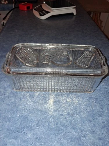 Vintage  Federal Glass Refrigerator Dish Box Embossed Vegetable W/ Lid Perfect