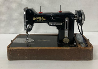 Vintage Universal 1930's Zig Zag Sewing Family Type Black Sewing Machine