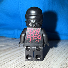 LEGO Black Helmeted Ninja Minifigure w/ Red Cracked Pattern Torso Legs