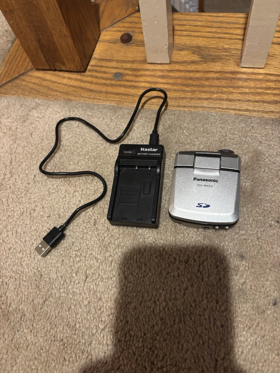 パナソニック　D-snap Panasonic D-Snap SD Digital Camcorder Rotating Screen - Blue (SV