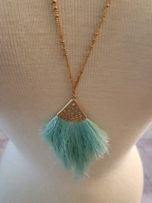 Long Chain Pendant Necklace Goldtone Mint Green Thread 30'' Lobster Clasp READ