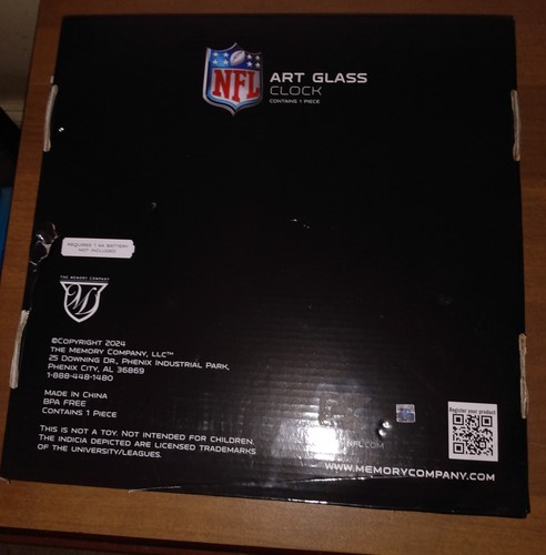 Philadelphia Eagles NFL 12 Inch Wall Clock - Picture 2 of 6