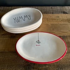 You-Pick RAE DUNN by Magenta Artisan Yummy Kiss Mistletoe Christmas Snack Plate