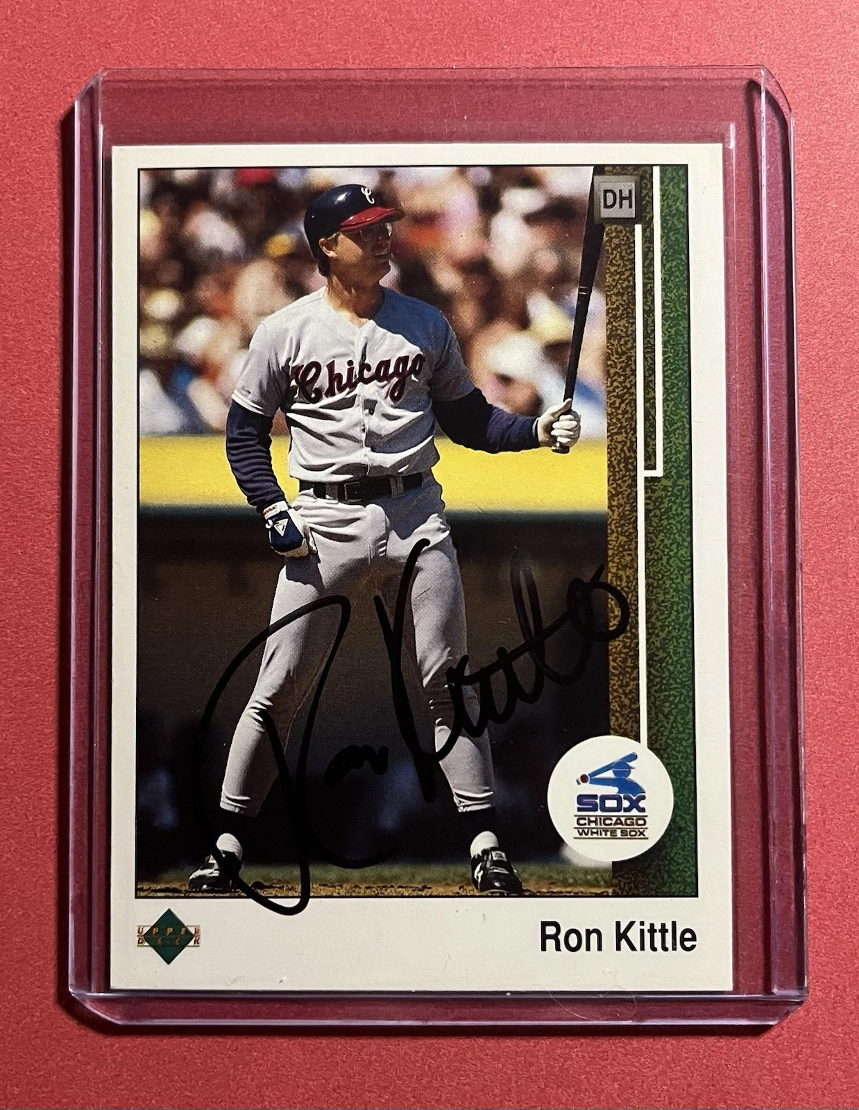 Signed Auto 1989 Upper Deck Ron Kittle #711