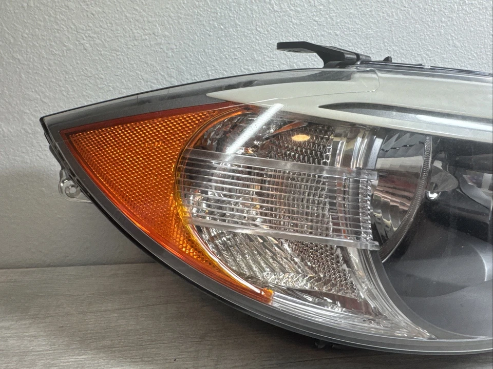 Conjunto de lámpara de faro derecho OEM BMW 128i 135i 2011-2013 - parte #6311726364402 Foto 3 de 4