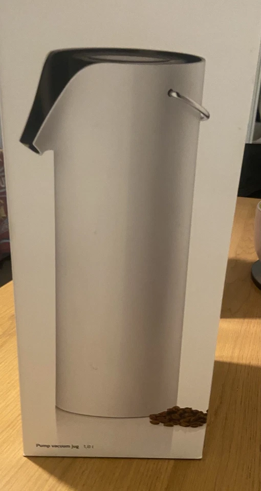 Eva Solo Pump Vacuum Jug, White, 1.8l, 502901. Used at one house event. VGC - Image 2 of 4