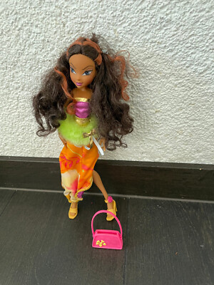 Winx Club:  Doll Puppe Fairy Fee Aisha Layla Dance Night 2004