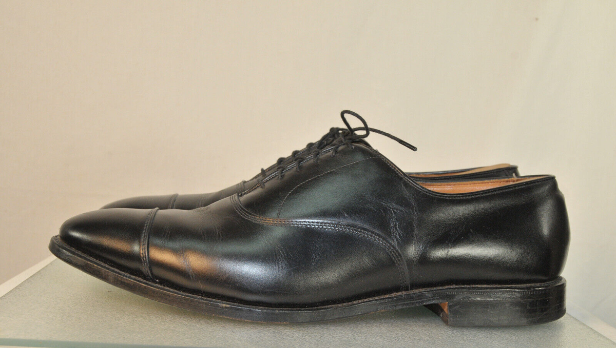 Allen Edmonds Men display picture 3