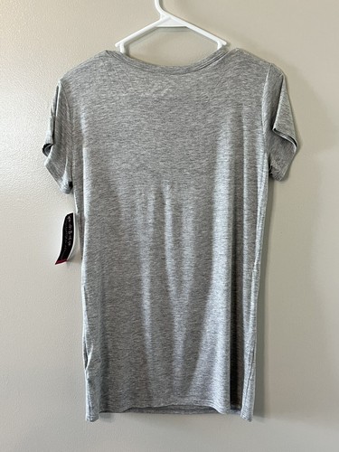 Womens Color Bear Graphic Short Sleeve Shirt Lipstick And Lattes Gray Medium NWT - Picture 4 of 4