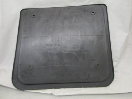 Isuzu Trooper Duty 98-02 3.0 centre row single seat back panel cover - Picture 2 of 4