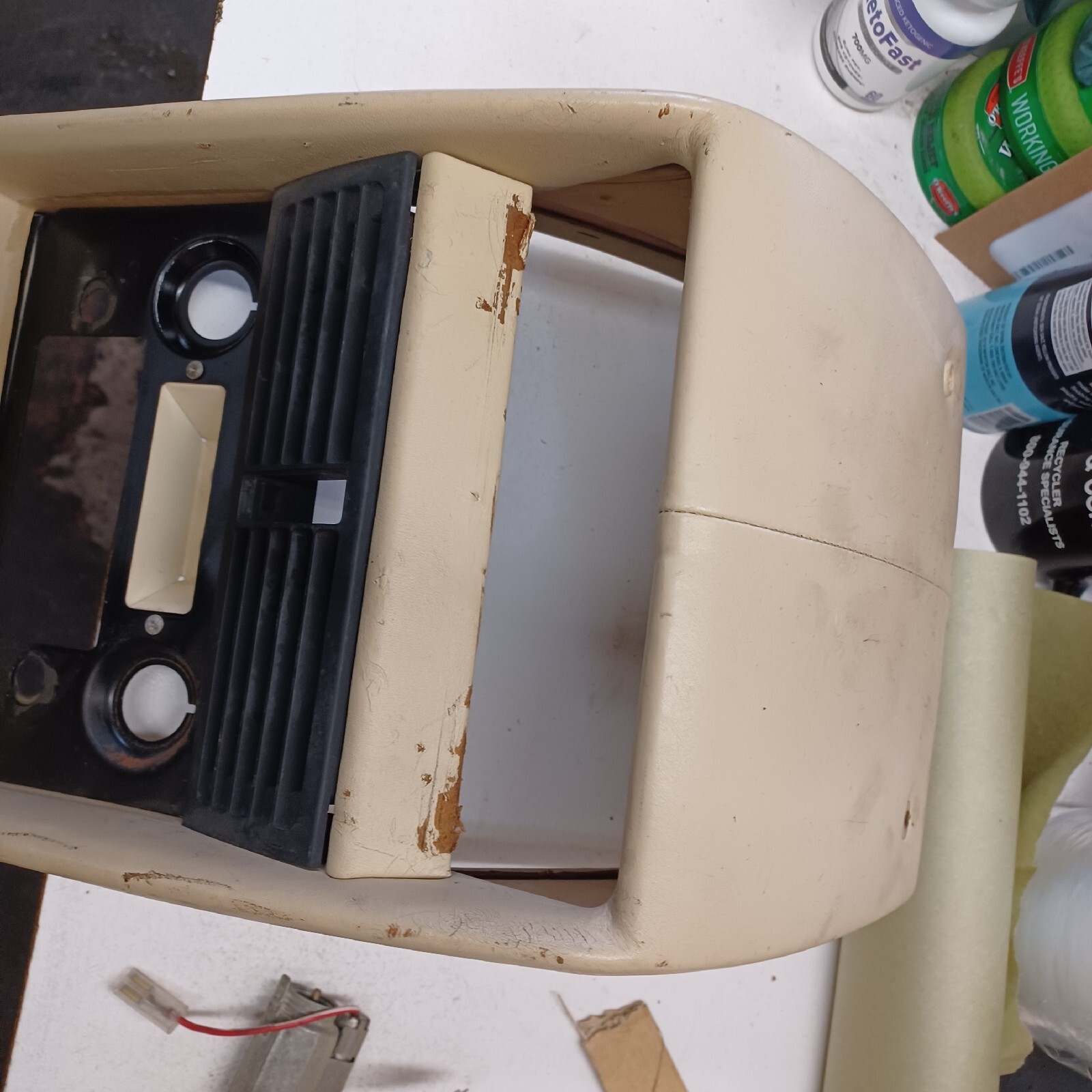 1980 ROLLS ROYCE SILVER SHADOW II CENTER CONSOLE UNDER DASH USED