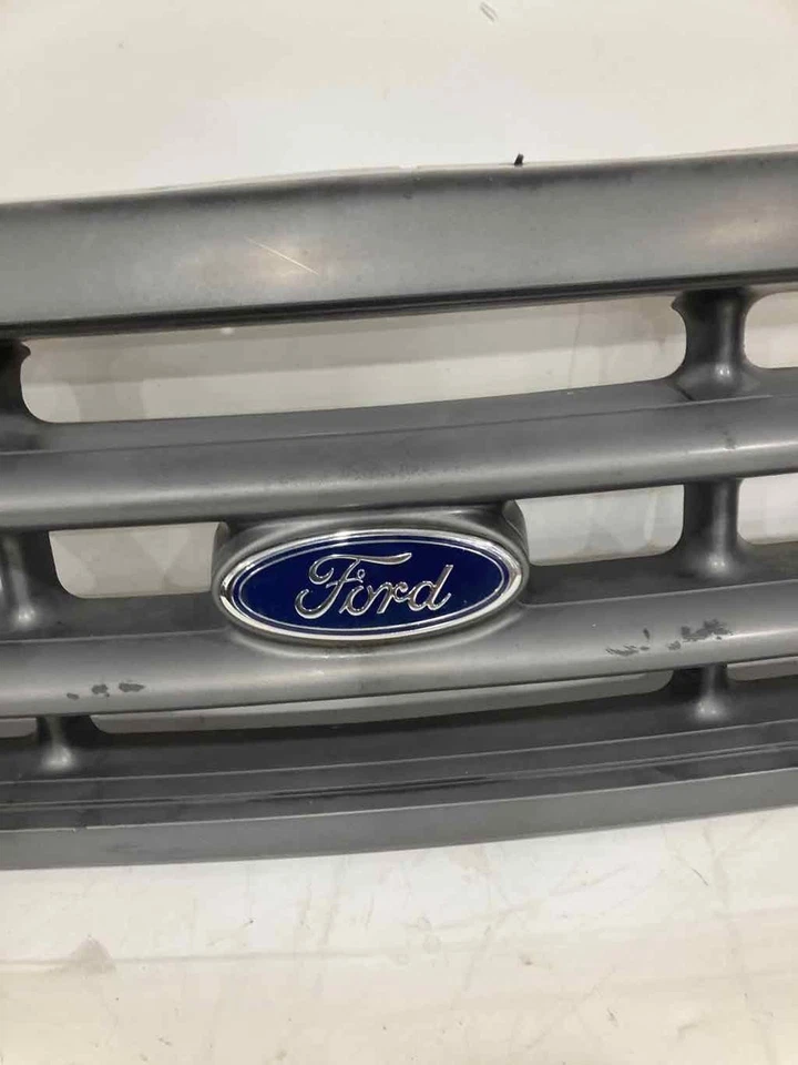 Grille Assembly FORD F550 SD PICKUP 99 00 01 02 03 - Imagem 3 de 4