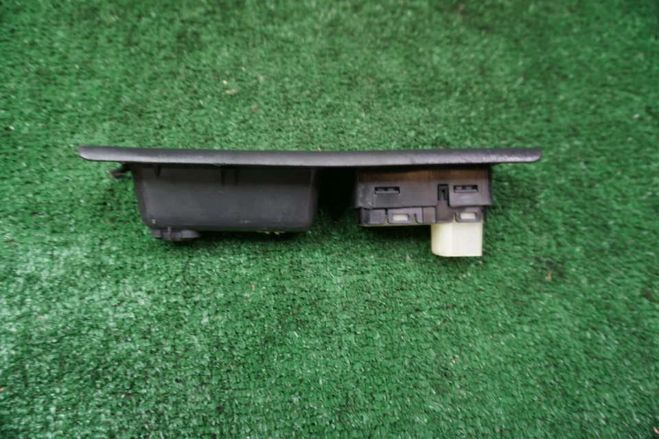 Jeep Patriot 2007 2008 2009 2010 lado derecho del pasajero interruptor de ventana OEM Foto 2 de 4