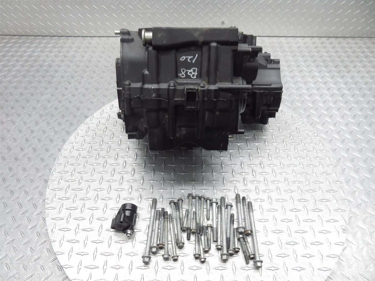 2000 00 01 Kawasaki ZX12R ZX1200 OEM Crankcase Crank Case Engine