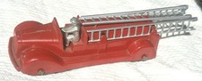 Tootsietoy  1040 Hook  Ladder Fire Truck 4  , 1942, 46  1948 Postwar Original