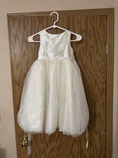David  s Bridal Size 7 Girls Flower Girl Dress