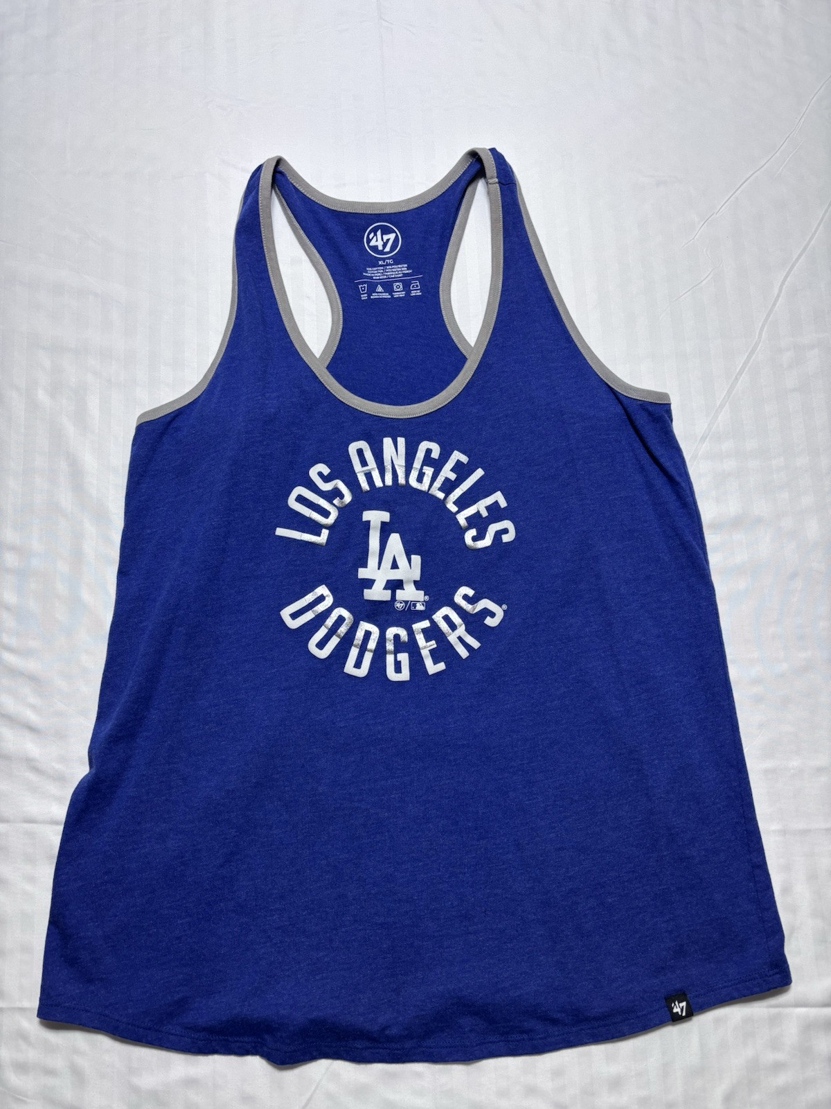 Los Angeles Dodgers T Shirt Womens Size XL Blue Short Sleeve V Neck 47 Brand