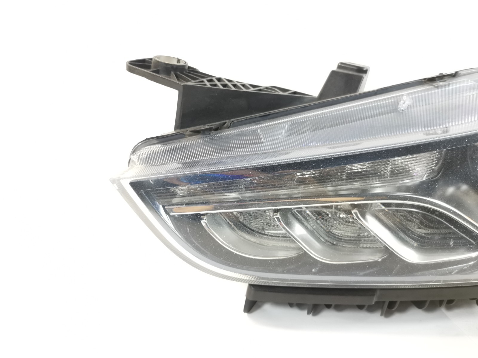 Maserati Ghibli 2014 FRONT+LEFT Headlight P/N 670005476