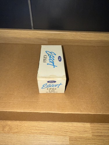 Schabak Ford Escort Estate 1/43 Scale Diecast Car Boxed - Picture 3 of 9