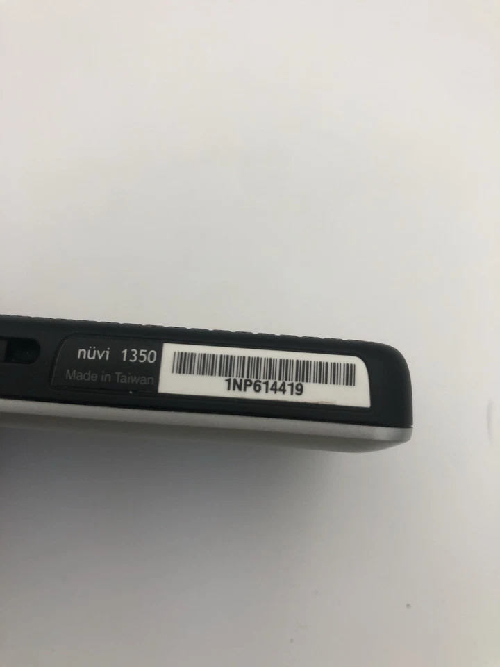 Garmin Nuvi CAN 310 Navigator GPS 4.3 Inch Works Great Maps - Image 4 of 4