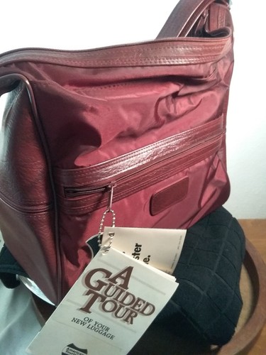 American Tourister Cross Country Shoulder Carry On Bag Luggage New in Box 1980's - Picture 11 of 11