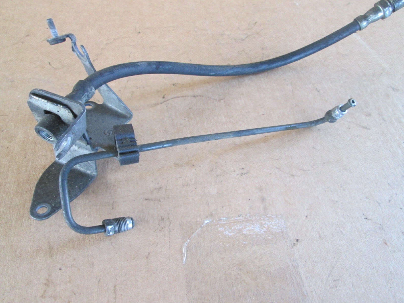 Ferrari California - RH Front Brake Pipe 251085 - 271711