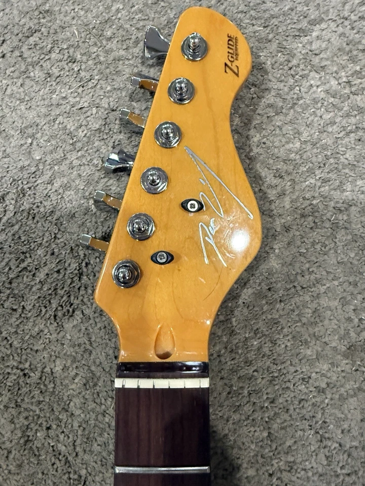 Cuello Dean Zelinsky Z-Glide con diapasón de palisandro. Foto 4 de 4