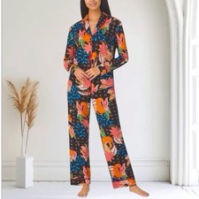 Room Service Women's 2-Piece Soft Pajama Set Tiger Tropical Size Medium M Pjs