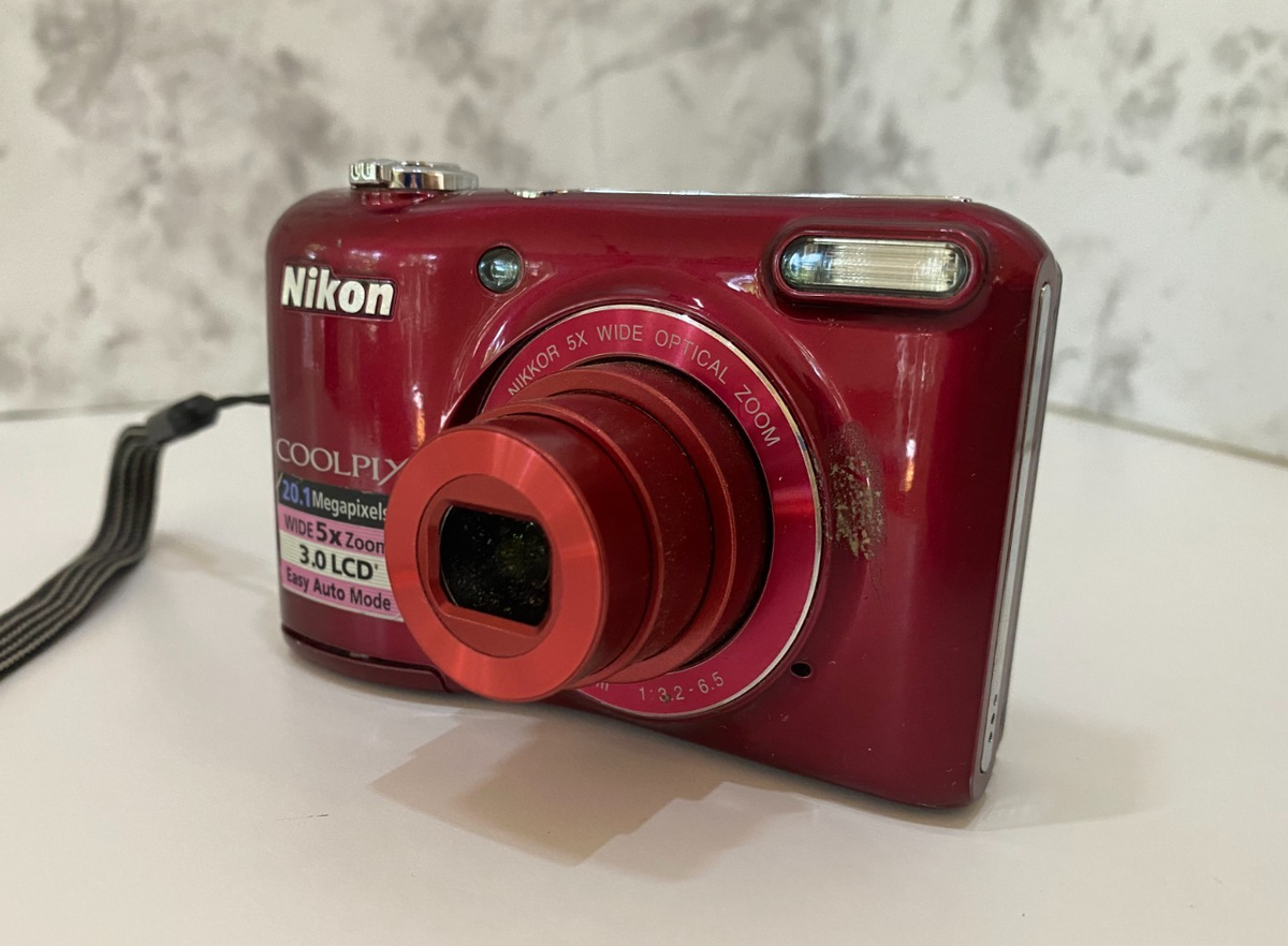 Nikon Coolpix L28 20.1 Megapixel Digital Camera-FOR PARTS OR