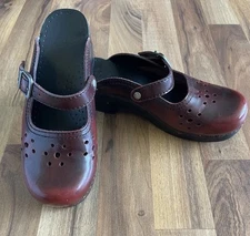 DANSKO Merrie Cordovan Cabriot Leather Mary Janes  Clogs/Sandals Sz 39/ US 8-8.5