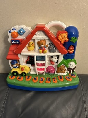 Chicco Interactive Bilingual English Spanish Music Lights Farm Animal Sounds Toy