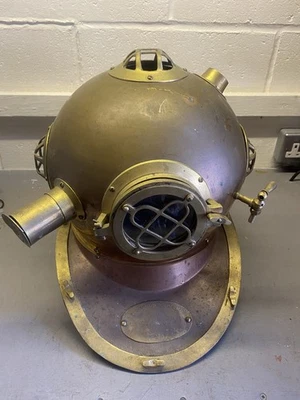 US Navy Mark V Diving Divers Helmet In -copper and brass full size - Image 1 of 4