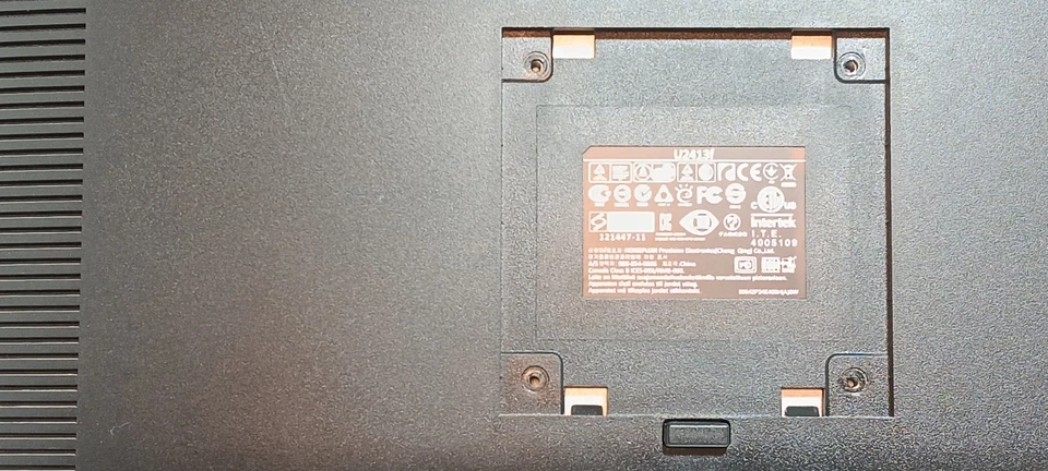 Dell UltraSharp U2413F 24" 1920x1200 IPS LED LCD Monitor DP HDMI DVI *GRADE A* - Image 2 of 4