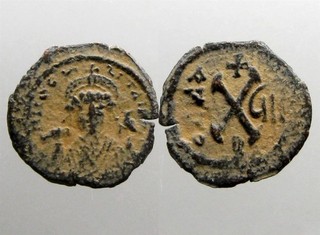 TIBERIUS II CONSTANTINE AE DECANUMMIUM____Byzantine Empire____ADOPTED BY JUSTIN