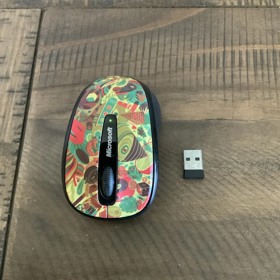 MICROSOFT ZANSKY ABSTRACT RARE LIMITED EDITION 3500 WIRELESS MOUSE &USB RECEIVER - Image 2 of 4
